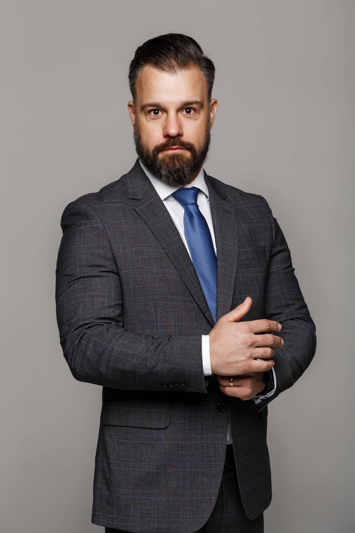 Dr. Thiago Adami
